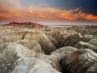 http://geografia_liceum.republika.pl/egzo/badlands.jpg